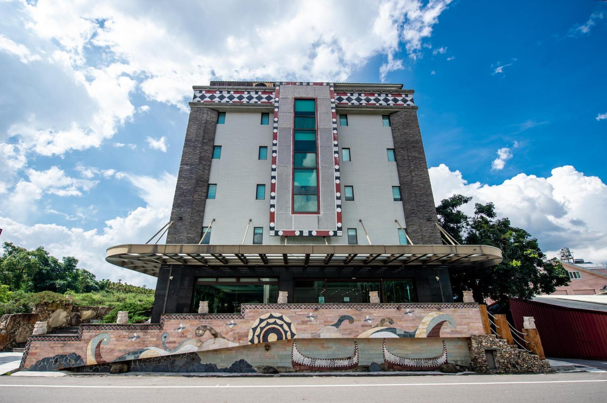 Classic Hotel Shvatan Nantou Exteriör bild